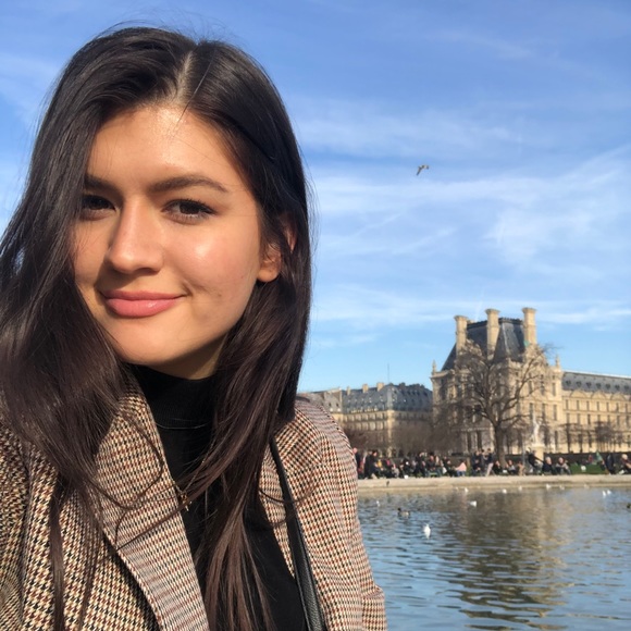 Meet your Posher, Tara - Picture 6 of 6